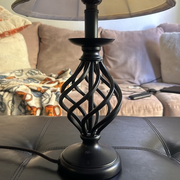 Lamp - Picture 3 of 3